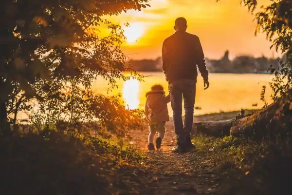 image of dad and child - parental alienation Solihull